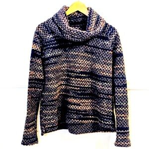 Women’s large KUHL sweater Navy and multi colors
